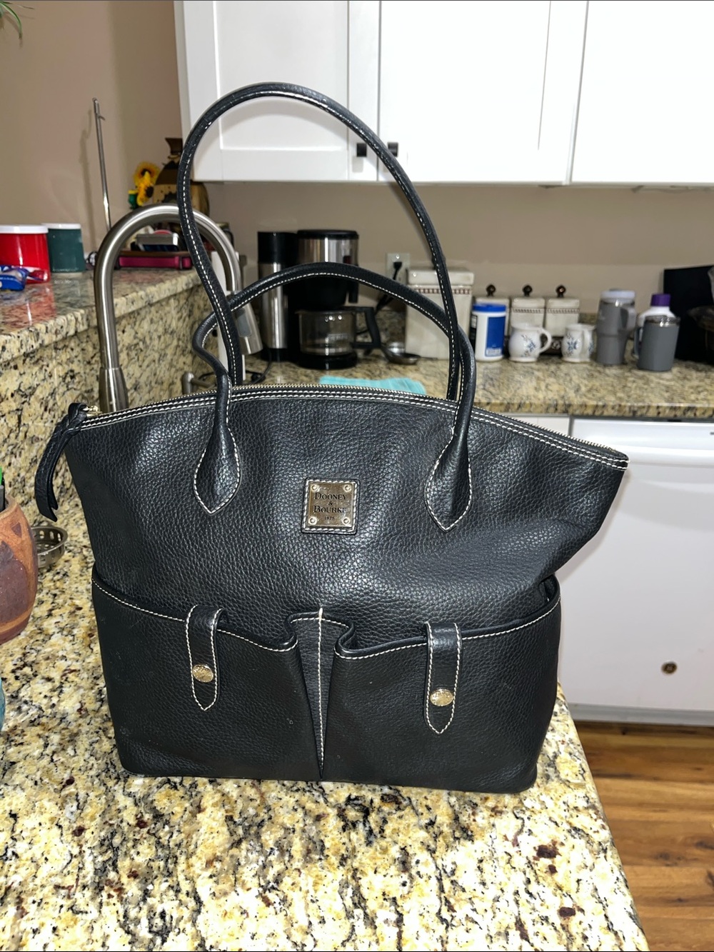 EUC Dooney&Bourke Crescent Tote Pebble Grain  Leather Handbag
